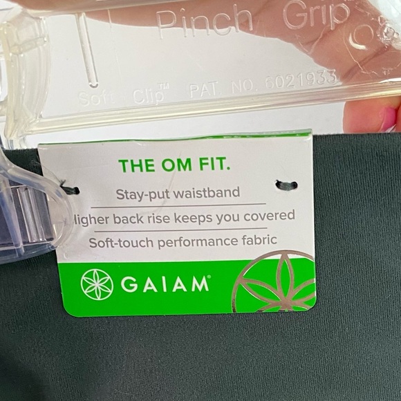 Gaiam OM High Rise Pocket Yoga Pant Womens Size XL Straight Leg Green Urban Chic - Picture 9 of 13